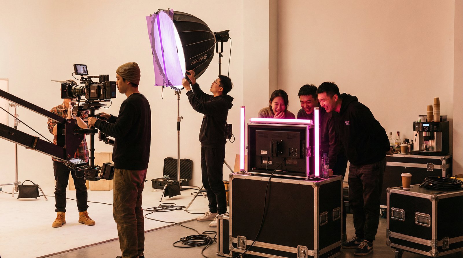 免费看片原创微电影制作现场传媒